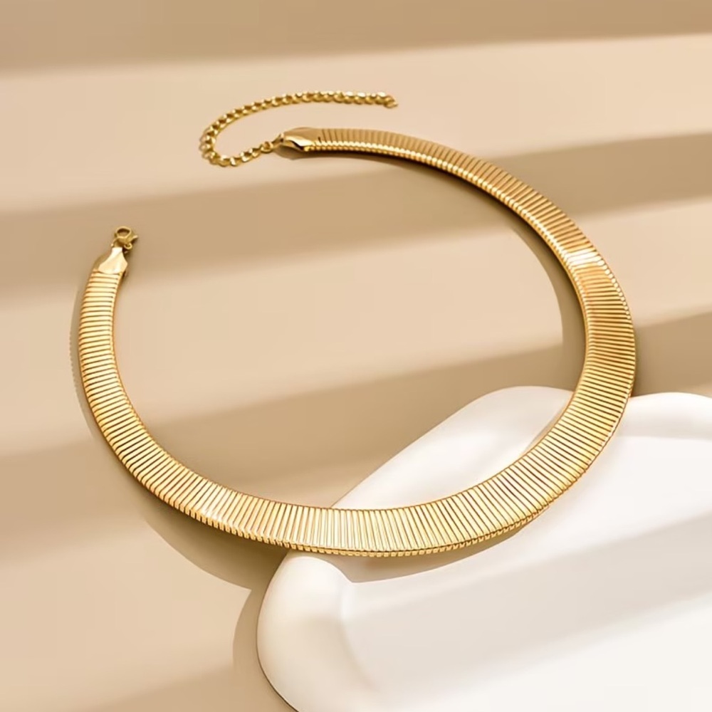 NEW Elegant Gold Necklace. Trendy necklace. ☀️ A0-14 - Picture 6 of 6